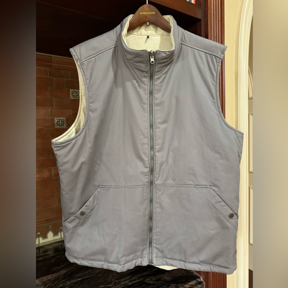 Tommy Bahama Reversable